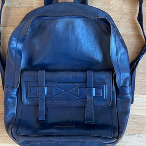 The Bridge 가죽가방 배낭 파란색 15인치 랩탑 수납 가능피렌체 명품이에요. 백만원 정도 했었어요. 천연가죽 이미지