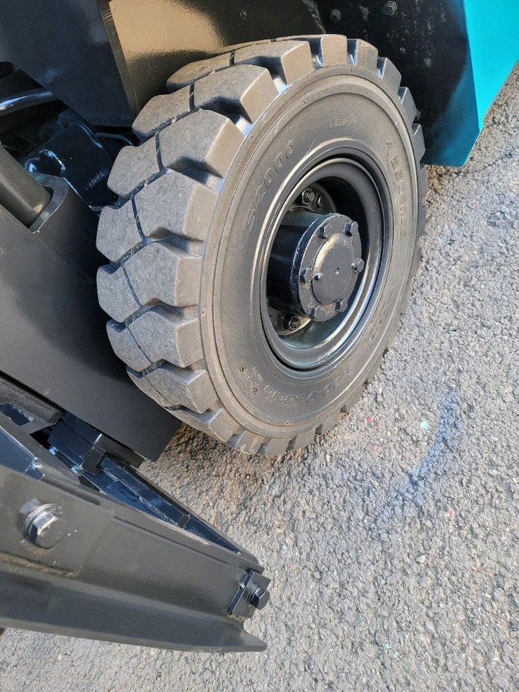 신차급 스미토모 1.5톤 전동지게차 판매 이미지