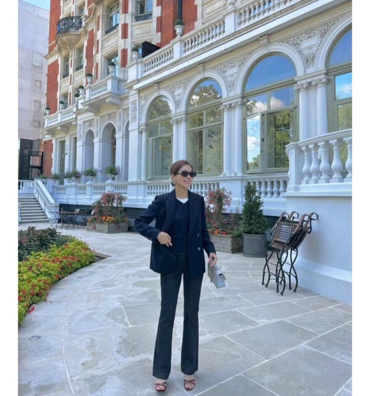 비그레이 인디고슬랙스 s/시에 오르 유메르 그레이룸 라밤바룸 시스템 한섬 이미지