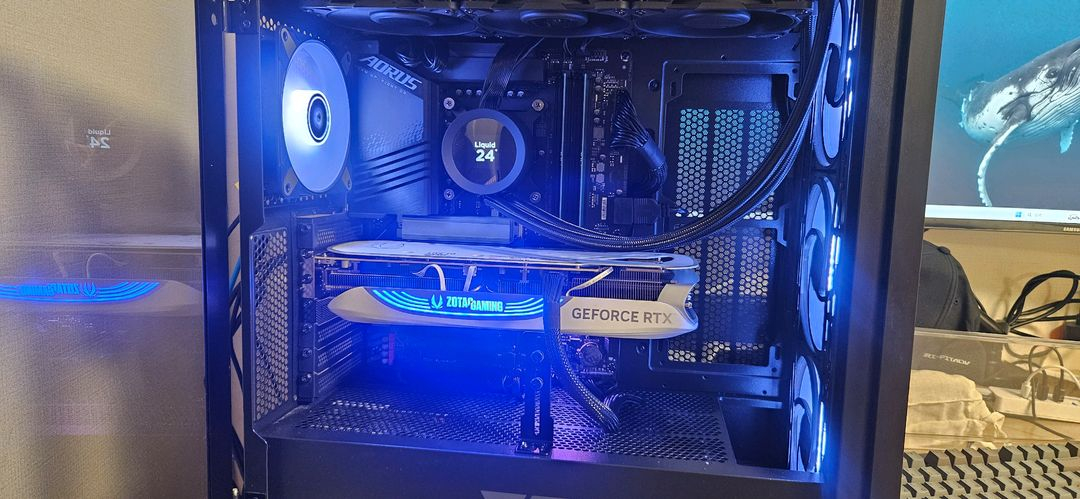 14700kf / 4080super / ssd 2tb (1tb+1tb) / 1000w / ram 32gb 이미지