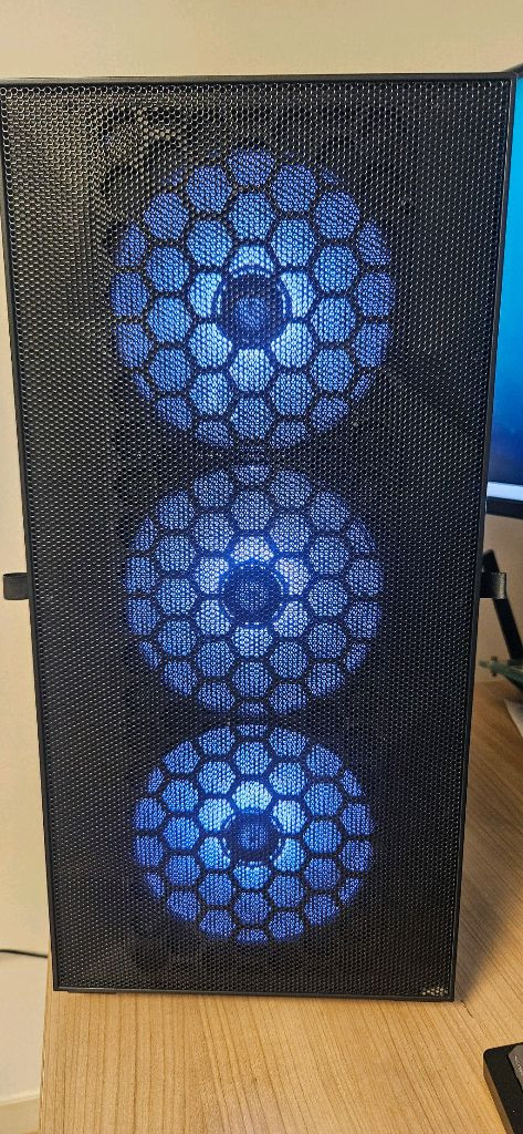 14700kf / 4080super / ssd 2tb (1tb+1tb) / 1000w / ram 32gb 이미지