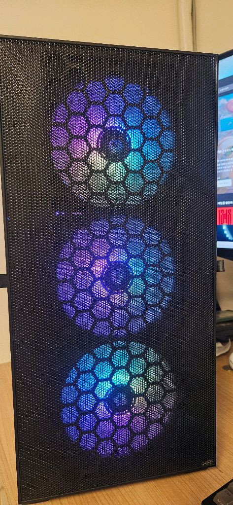 14700kf / 4080super / ssd 2tb (1tb+1tb) / 1000w / ram 32gb 이미지