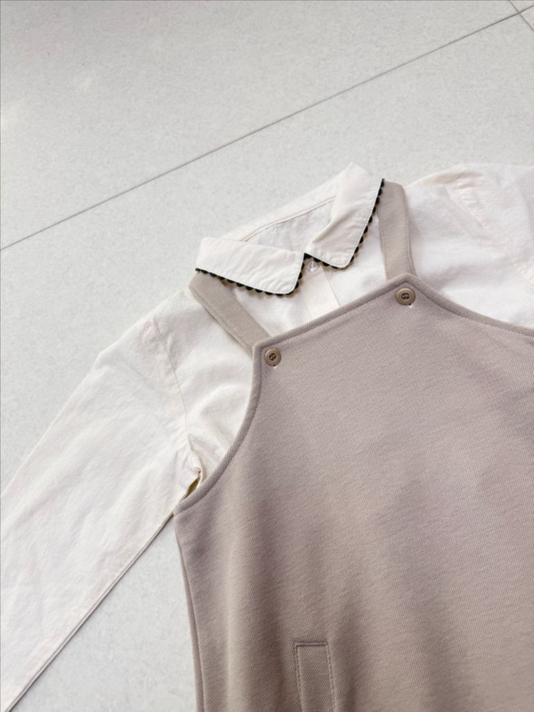 미착용) 슈슈앤크라 셔츠 멜빵바지 4세 이미지