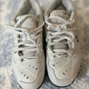 요넥스배드민턴화 운동화 이미지