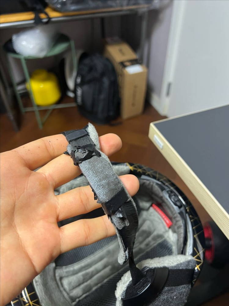 지로 여성 바이저헬멧 미듐 이미지