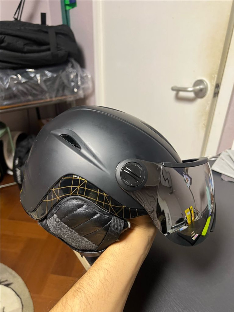 지로 여성 바이저헬멧 미듐 이미지