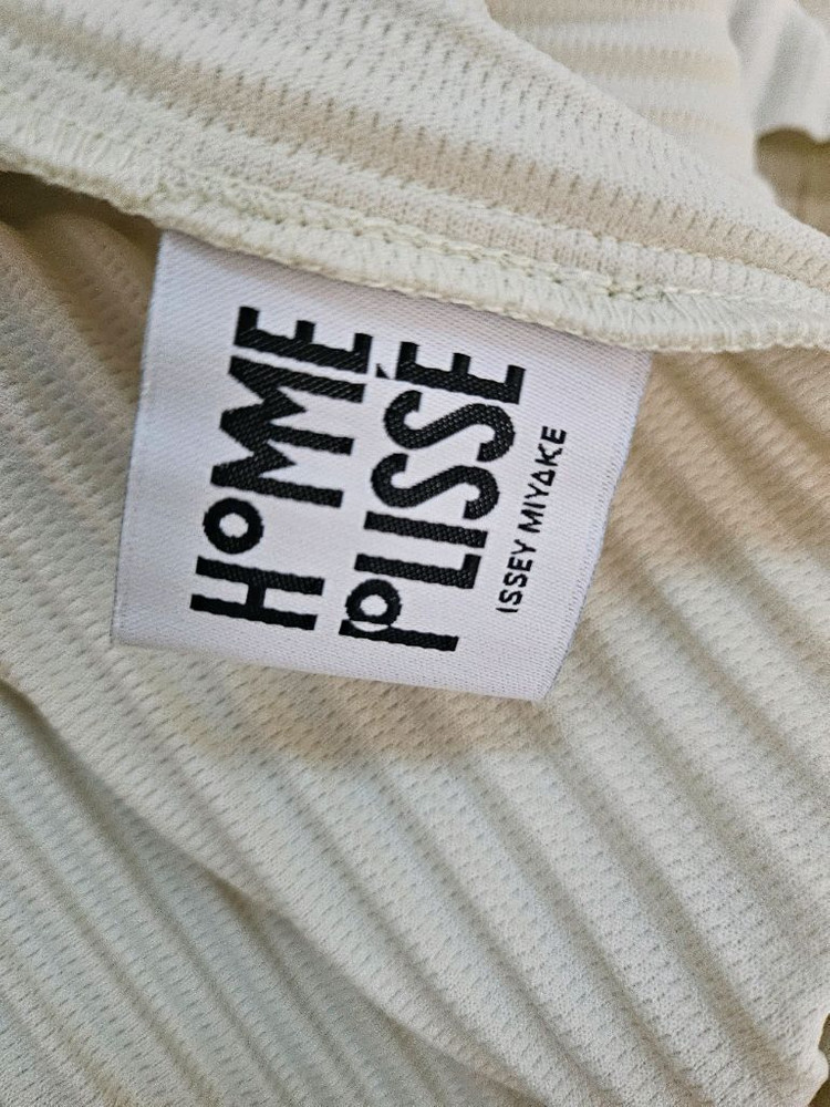 옴므플리세 반팔 티셔츠 이미지