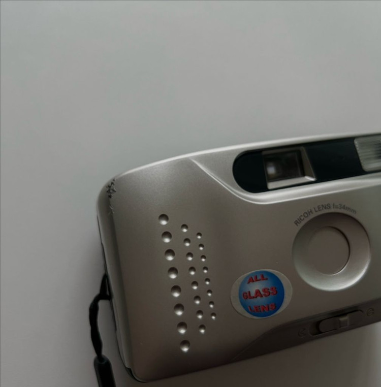 리코 필름 카메라. 이미지