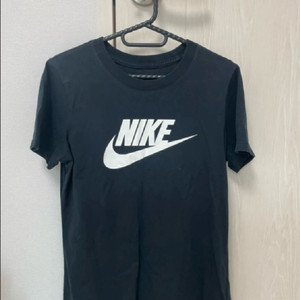 나이키 여성 반팔티90 이미지