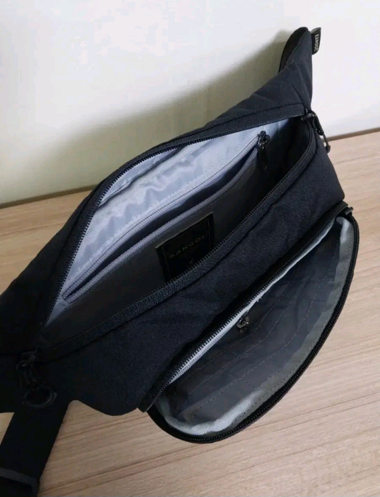 남녀공용 캉골 슬링백 가방 이미지