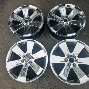 모하비 18인치 크롬휠 이미지