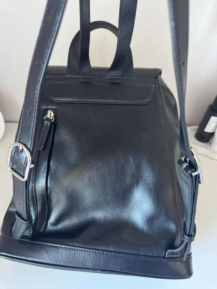 쿠론 페블 백팩 이미지