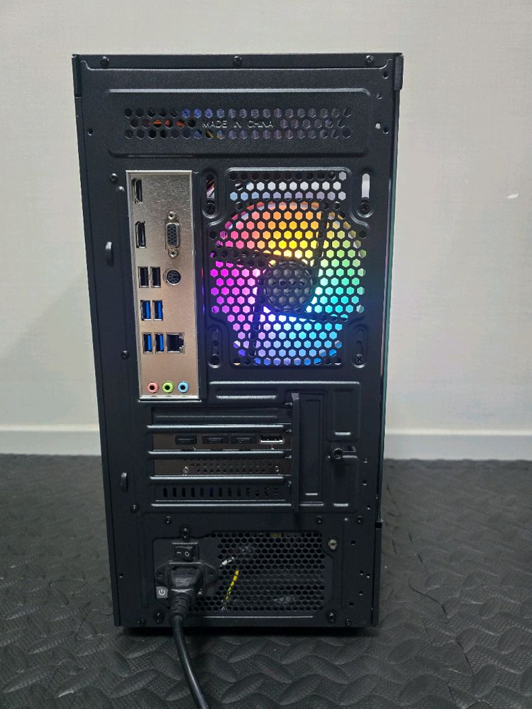 (안산/시흥)라이젠7 5700X, RTX 5060 게이밍 컴퓨터 본체 판매 합니다. 이미지