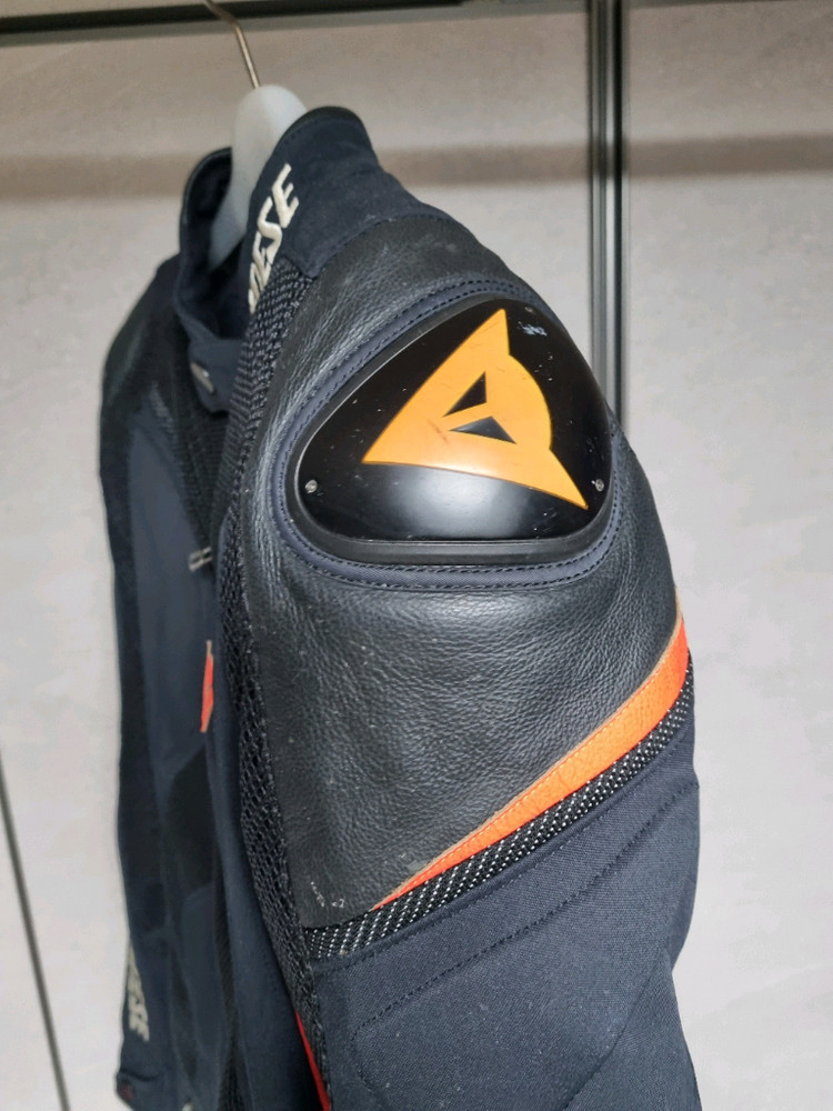 다이네즈 슈퍼라이더 메쉬 자켓 56사이즈 이미지