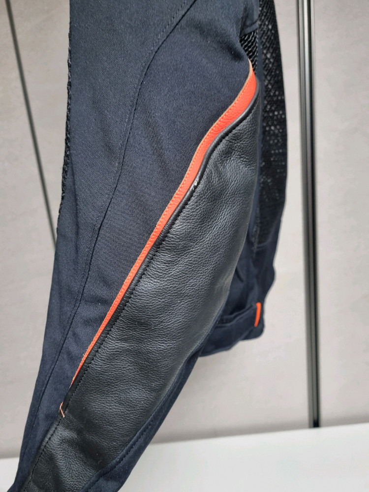 다이네즈 슈퍼라이더 메쉬 자켓 56사이즈 이미지