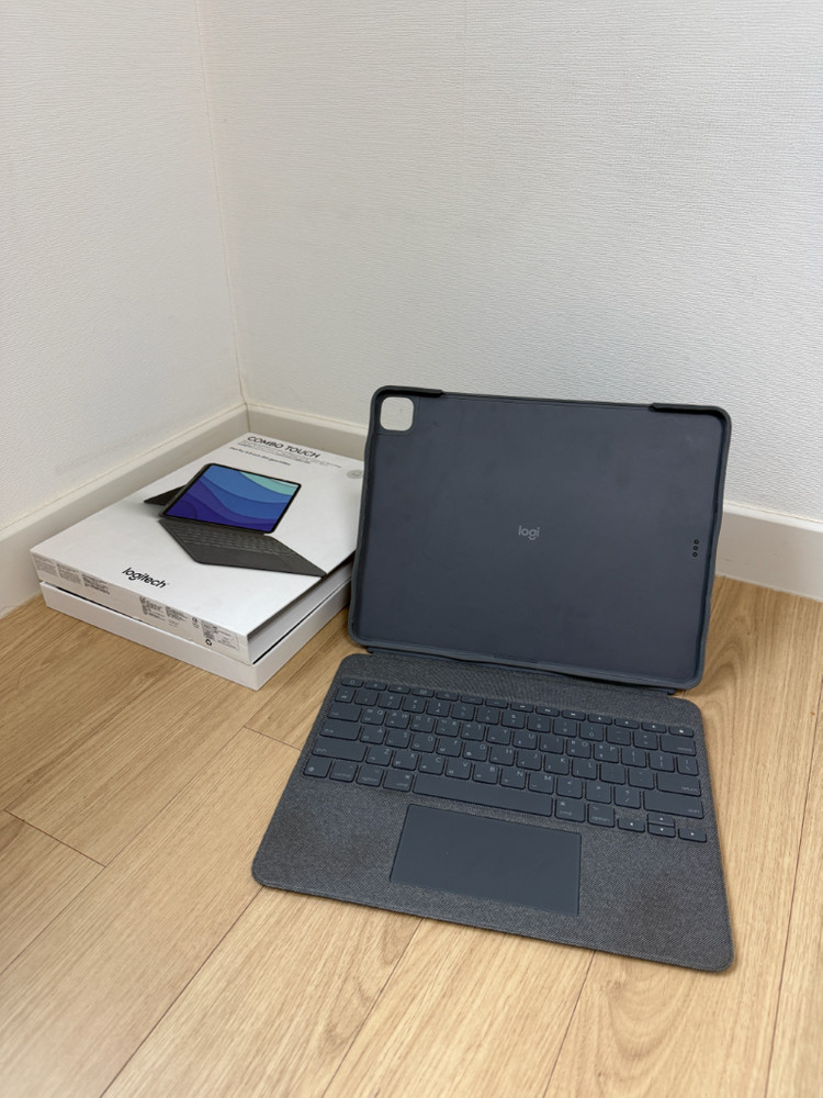 로지텍 콤보 터치 키보드 아이패드 프로 3~6세대 12.9인치 M2 M3 에어 13인치용 이미지