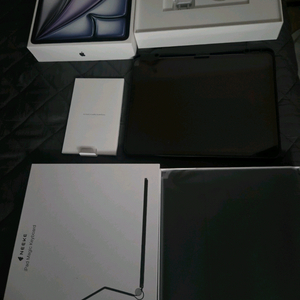 아이패드에어13 m3 + 니케키보드케니스 이미지