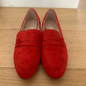 지니킴 레드 스웨이드 3cm 키튼힐 로퍼 240사이즈 새 제품 이미지