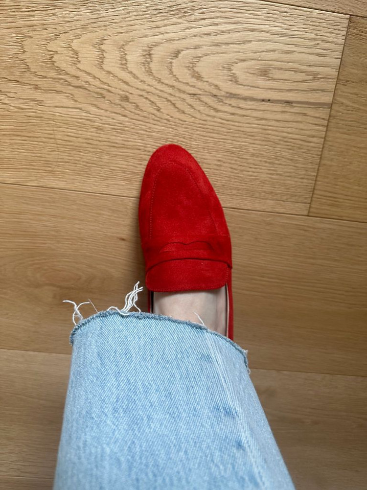 지니킴 레드 스웨이드 3cm 키튼힐 로퍼 240사이즈 새 제품 이미지