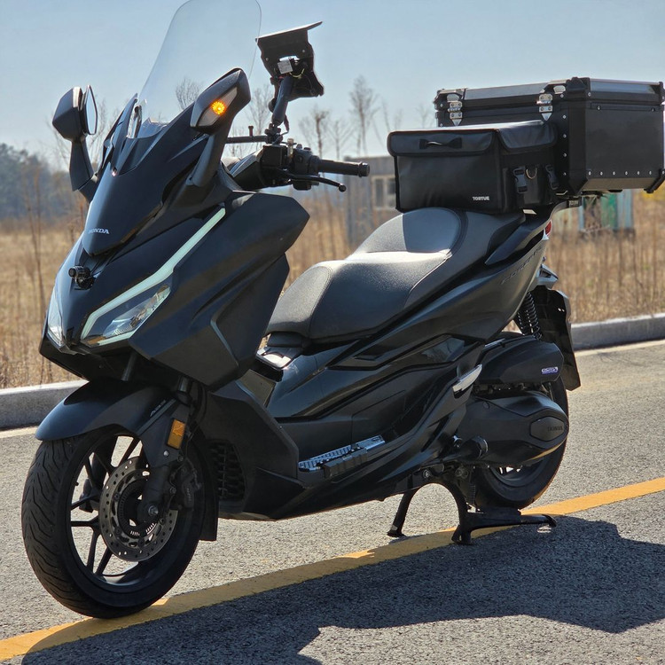 특판) 포르자350 24년 3만키로 블박2채널 차량 저렴하게 판매합니다 이미지