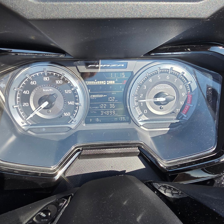 특판) 포르자350 24년 3만키로 블박2채널 차량 저렴하게 판매합니다 이미지