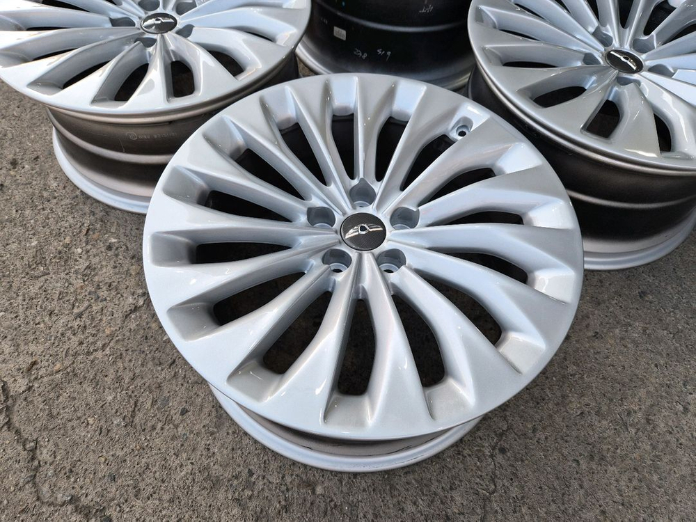 제네시스 순정 19인치 휠 EQ900 G80 에쿠스 이미지