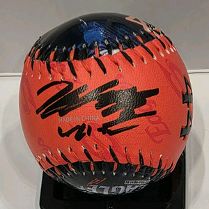 한화이글스 김서현 30세이브 친필 싸인볼 이미지