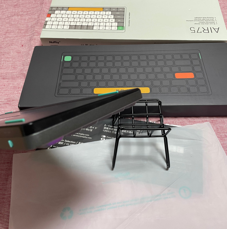 누피 에어75 기계식 키보드 풀박 + 추가 스위치 / 키캡 미사용품 이미지