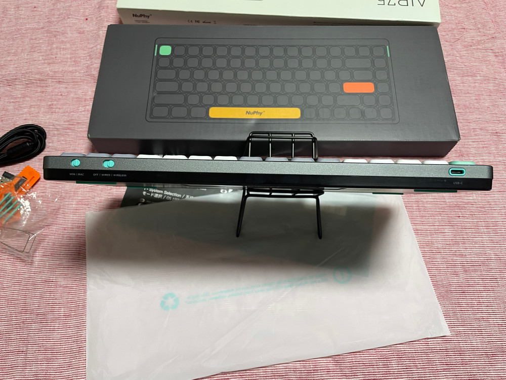 누피 에어75 기계식 키보드 풀박 + 추가 스위치 / 키캡 미사용품 이미지