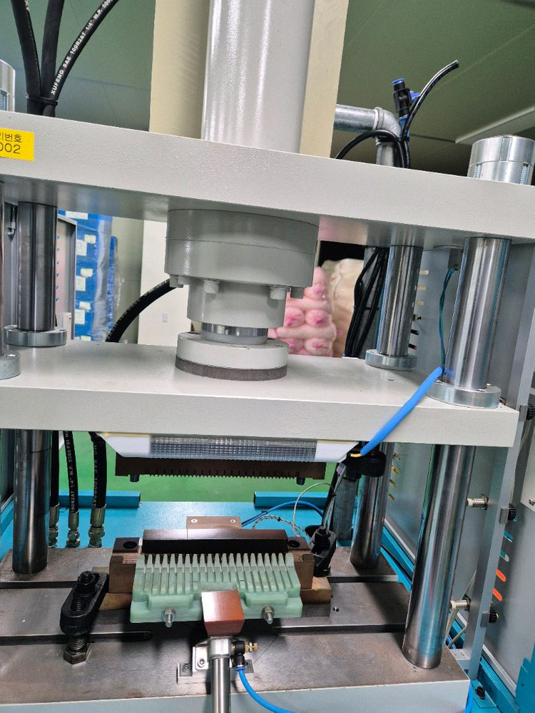 유압 프레스 이미지