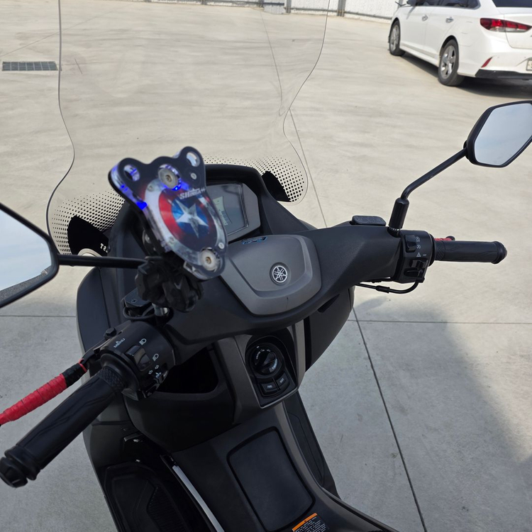 야마하 nmax125 24년 4만 깔끔한 배달세팅 저렴하게 판매합니다. 이미지