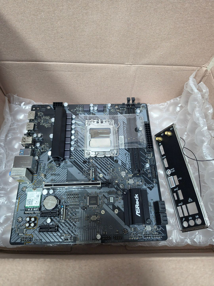 AMD 라이젠 5 7500F CPU + ASRock A620M-HDV/M.2+v 이미지