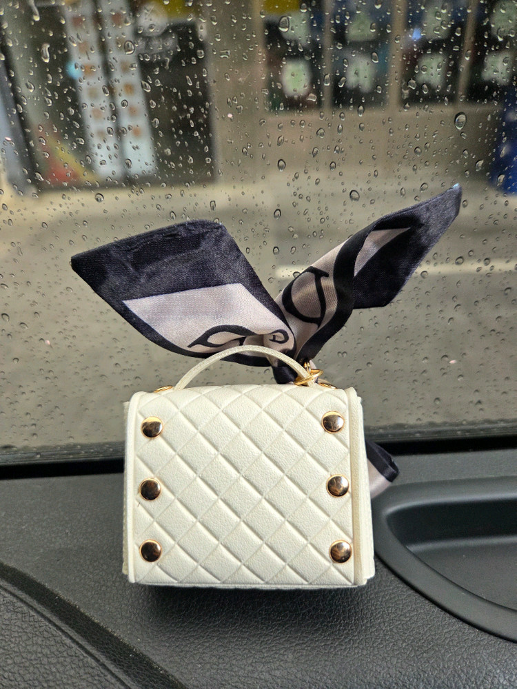 명품 스타일 미니 가방 키링,에어팟케이스 화이트 이미지