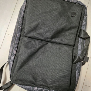 샘소나이트 레드 3웨이 백팩백팩이나 서류가방이나 크로스백(줄없음ㅜㅜ)으로 사용 가능해요크로스백 줄 분실,손잡이 안쪽 이미지