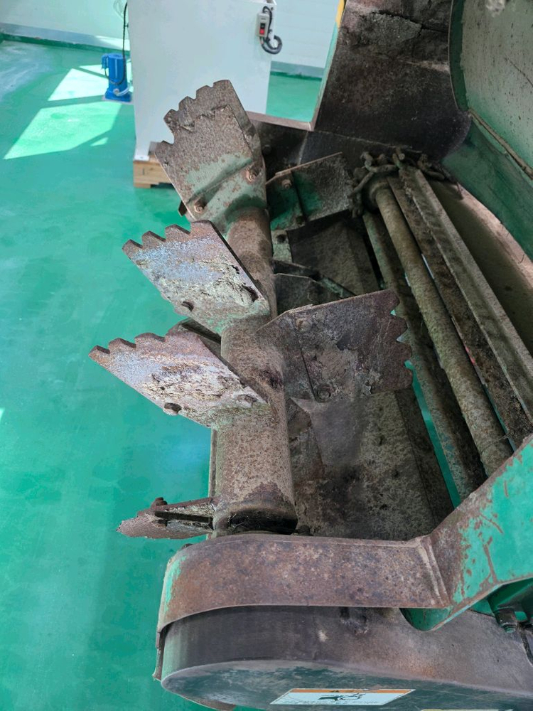 태광기계 경운기용 퇴비 살포기 판매 이미지