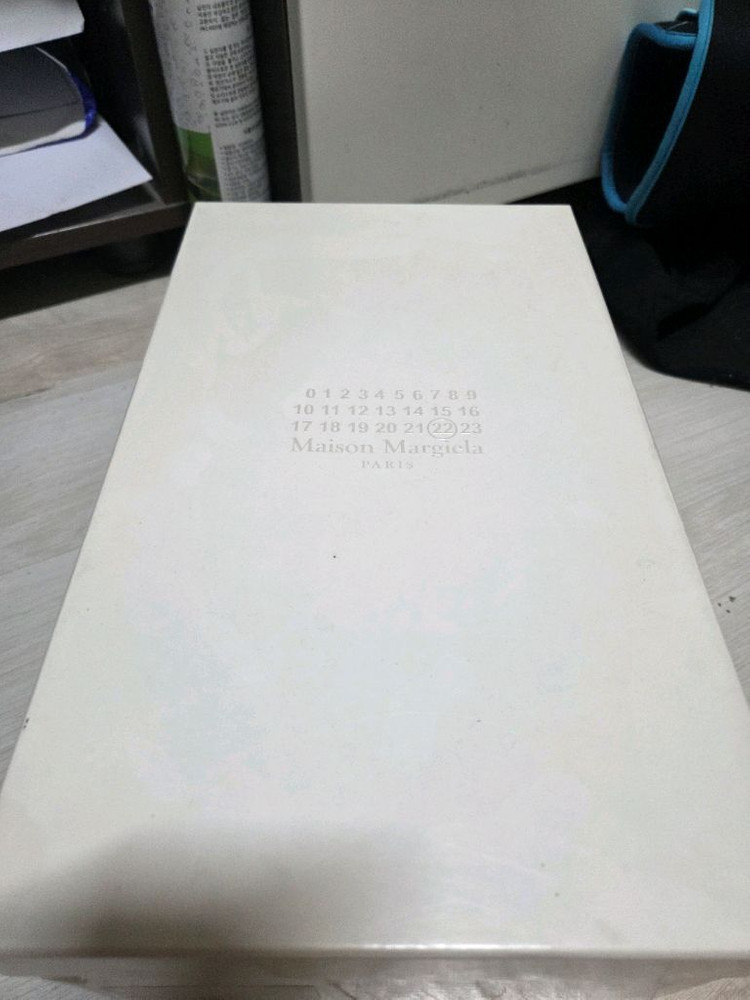 메종마르지엘라 페인팅 독일군 스니커즈 42.5사이즈 이미지