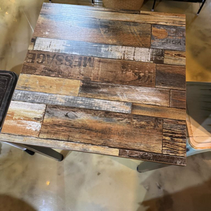 빈티지 우드 테이블 의자 세트 이미지