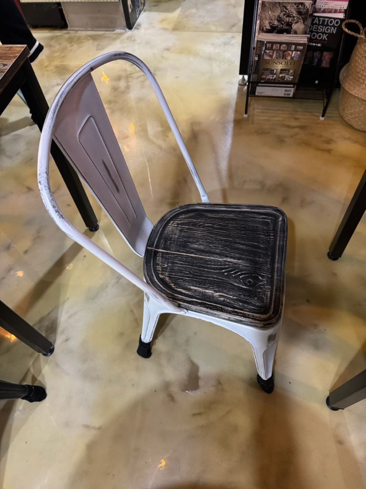 빈티지 우드 테이블 의자 세트 이미지