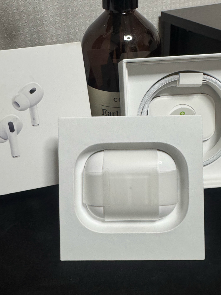 에어팟프로2 단순계봉 이미지