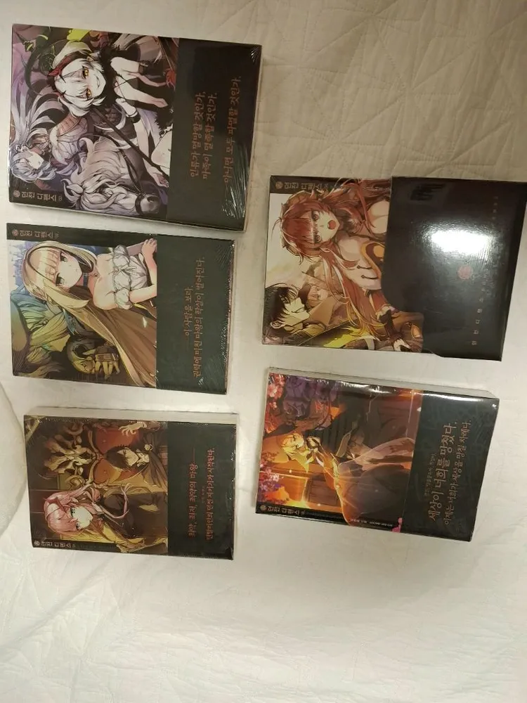 던전디펜스 1~5권 올초판 드라마cd 한정판 미개봉+ 코믹존 코코북 특전 멀티클리너와 책받침 판매합니다 이미지