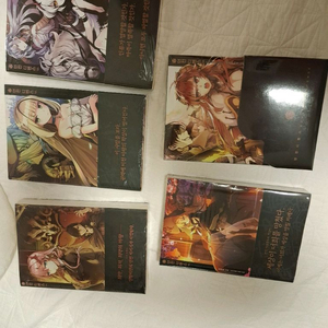 던전디펜스 1~5권 올초판 드라마cd 한정판 미개봉+ 코믹존 코코북 특전 멀티클리너와 책받침 판매합니다 이미지
