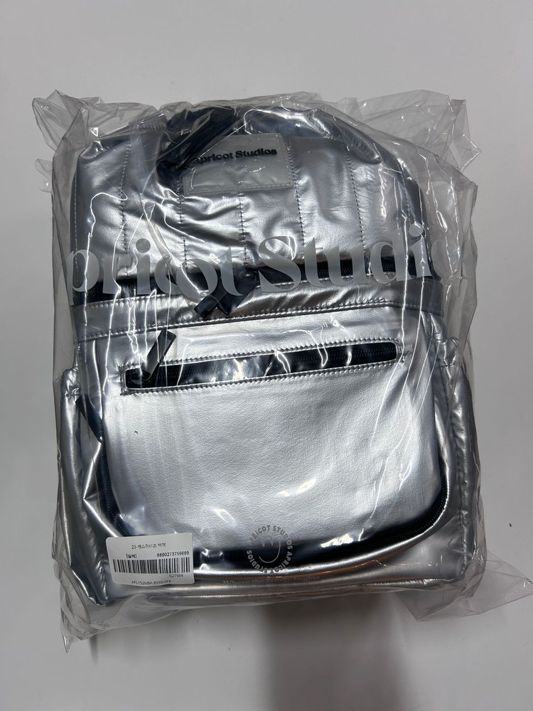 아프리콧스튜디오 캐스터네츠백팩 실버 (리뉴얼버전) 이미지