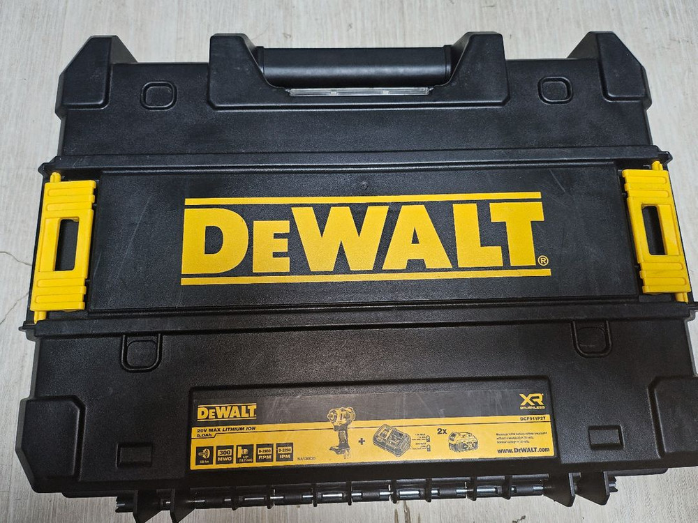 디월트 브러쉬리스 충전 로타리 앙카 해머 뿌레카 파쇄 드릴 세트 이미지