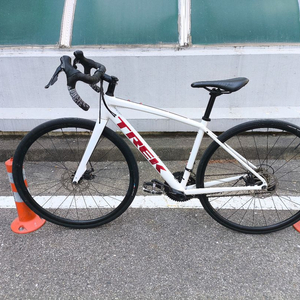 트렉 도마니 AL3 로드자전거 이미지