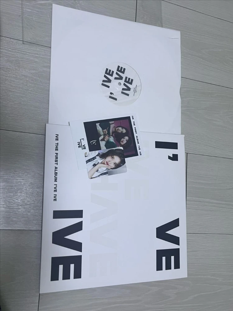 아이브 lp (가을 포카 포함) 팝니다 이미지