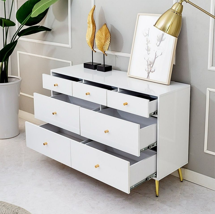 화이트 서랍장 이미지