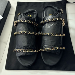 샤넬 샌들 이미지