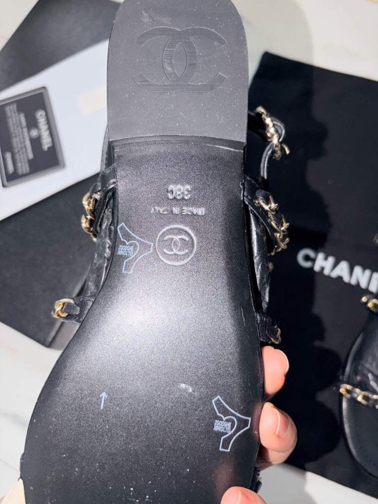 샤넬 샌들 이미지