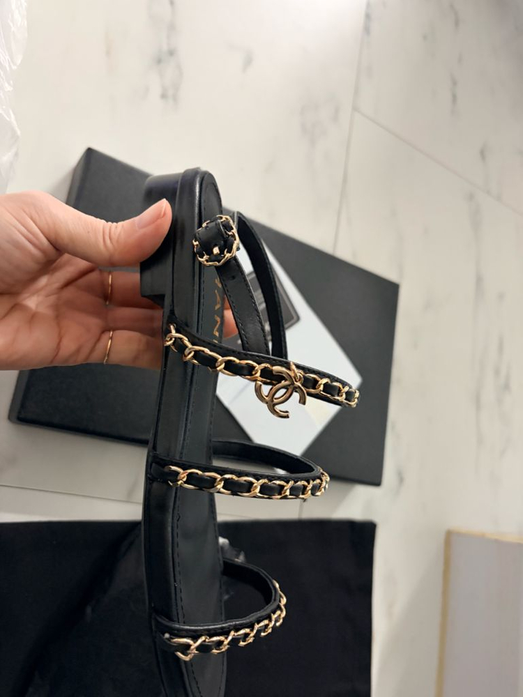 샤넬 샌들 이미지