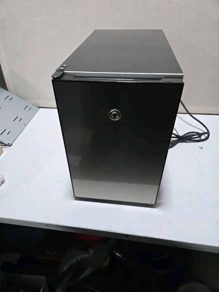 Vitrifrigo FG10L WMFE 모델의 미니 냉장고 - 안심되는 중고거래